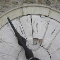 Številčnica pred posegom Številčnica pred posegom